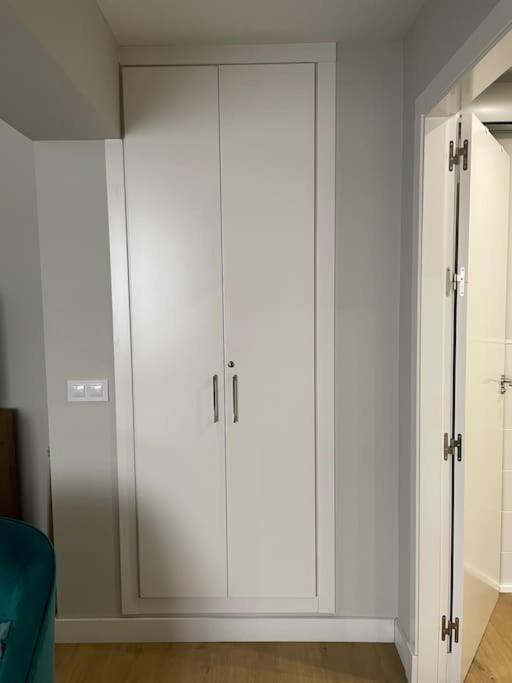 Apartamento Velarde-Maestranza Séville Extérieur photo